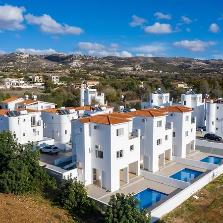 Contemporary 3 Bedroom Villa With A Private Pool Outside Paphos Πάφος